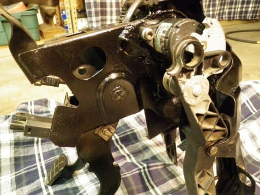 MKIII DBW installed, and the 1/4-20 screw used as the pivot pin for the DBW cable end. 